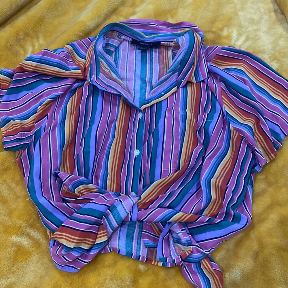 Forever 21 plus size button down box shirt